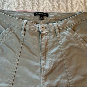 Banana Republic Gray Pants size 8